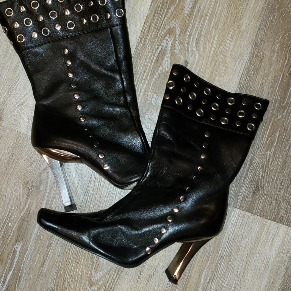 Shoes - Picture 3 of 3